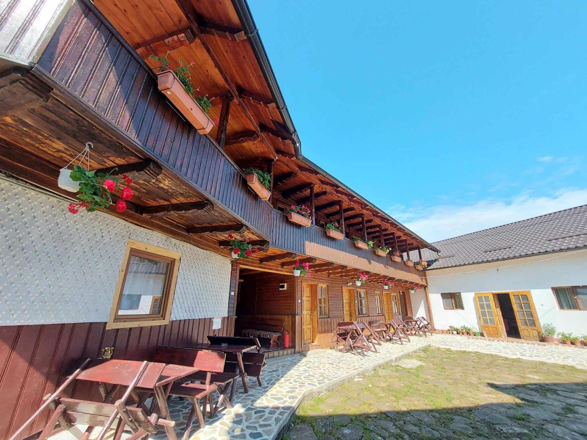Pensiunea Boca Voronet Exteriör bild